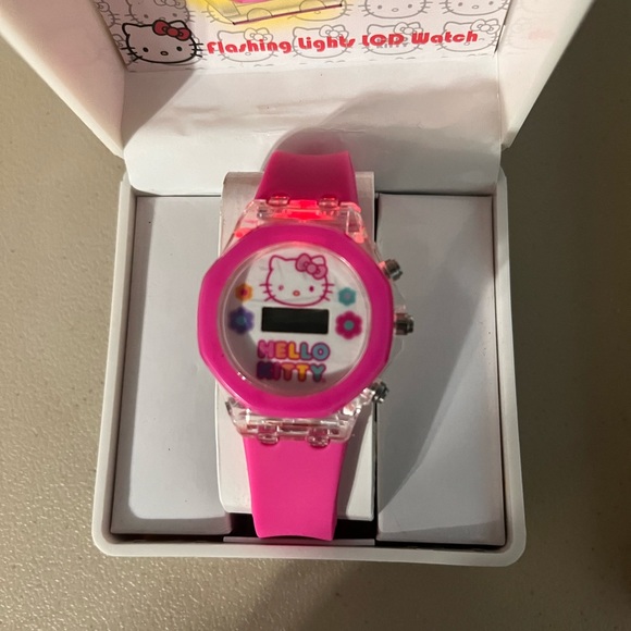 NIB Hello Kitty Sanrio LCD Light Up Ladies Digital Watch main image 4